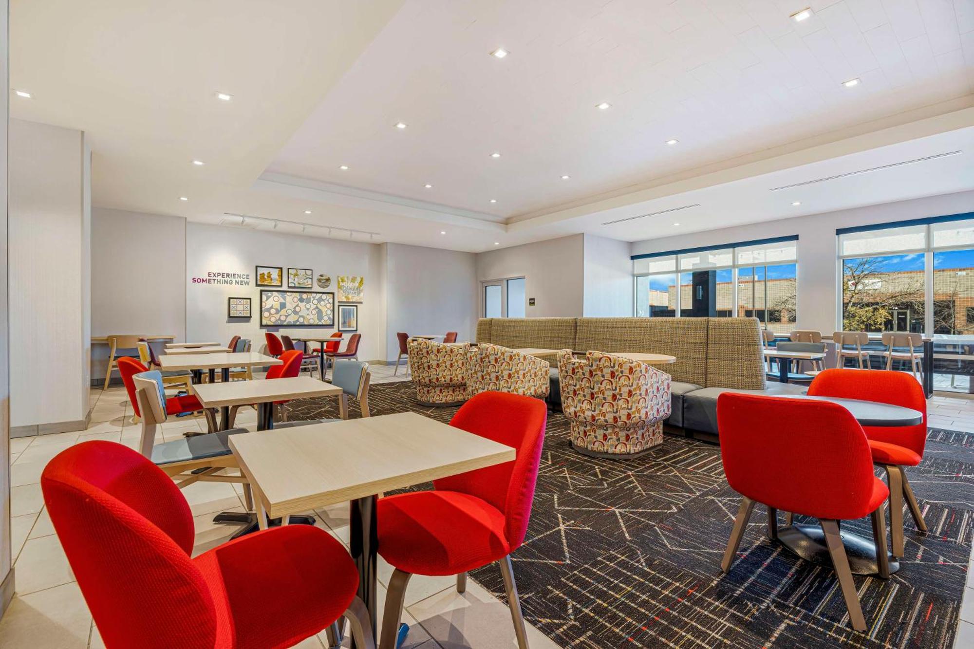 Home2 Suites By Hilton Colorado Springs Airport Екстер'єр фото