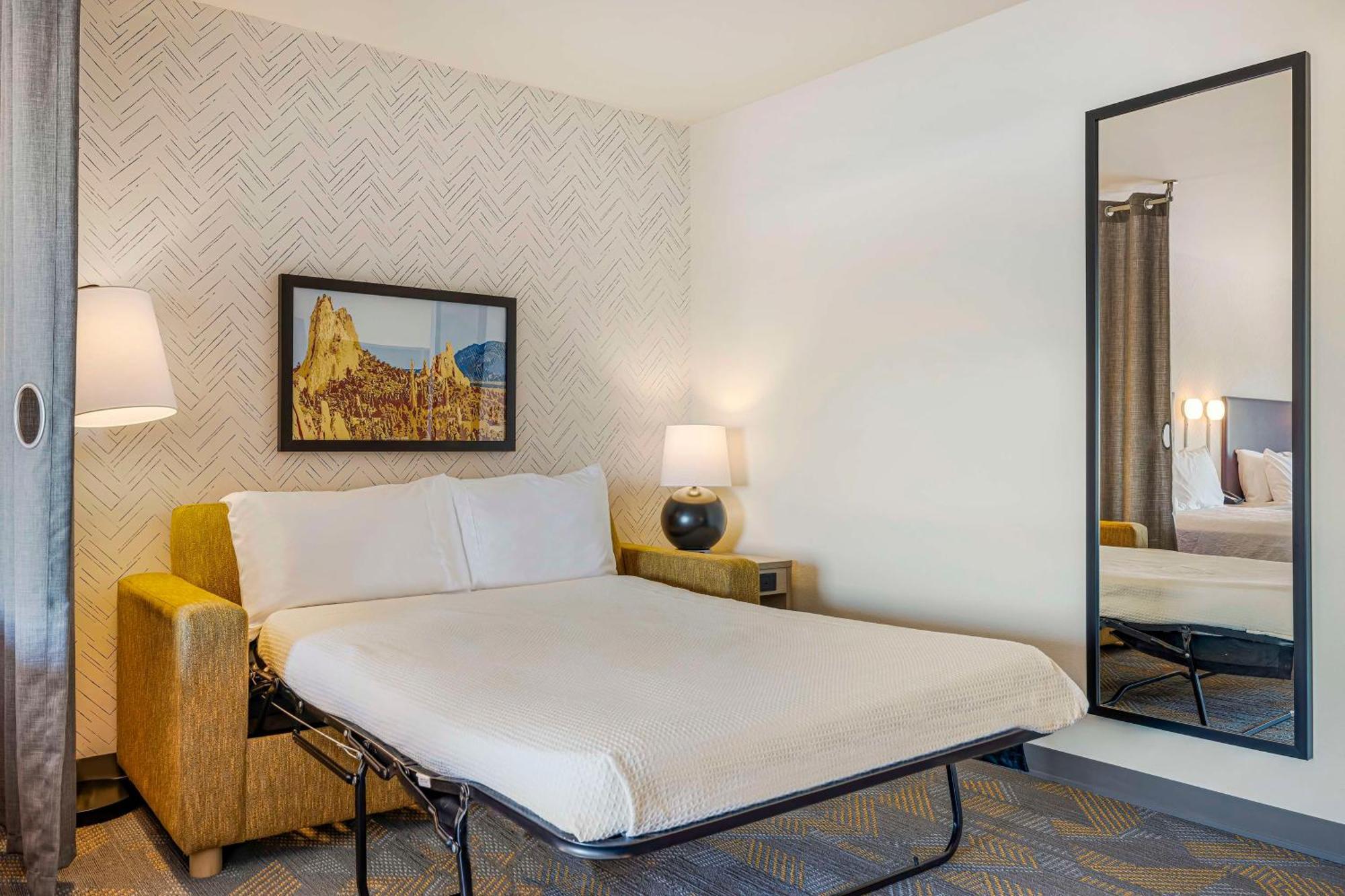 Home2 Suites By Hilton Colorado Springs Airport Екстер'єр фото